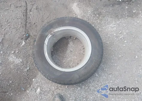 2014 Ford Fiesta Se z USA, uszkodzony, nr VIN 3FADP4BJ7EM212012